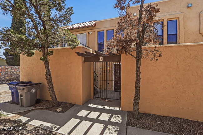 Photo - 10604 Springwood Dr