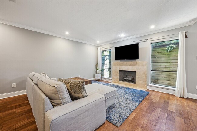 Photo - 2107 Morgan St
