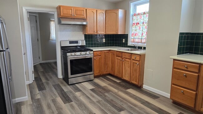 Photo - 667 Broadway Unit 1