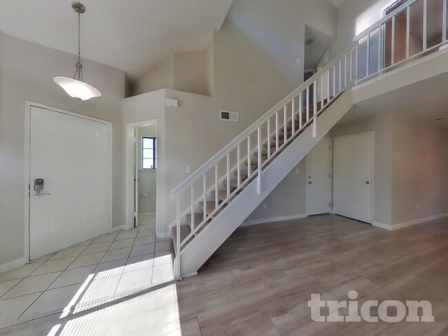 Photo - 254 Voyager Dr