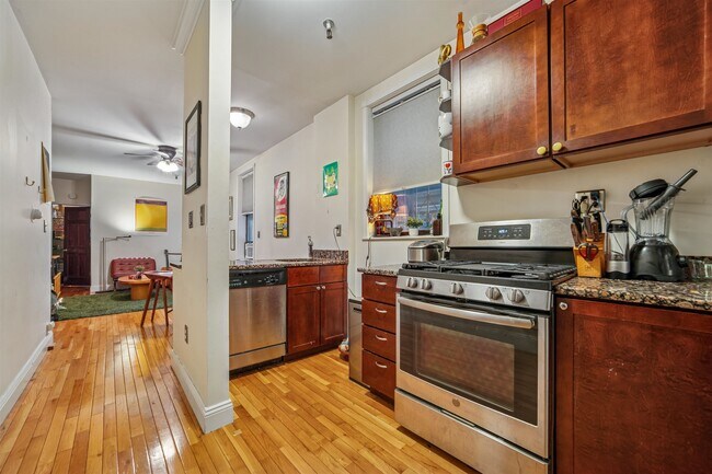 Photo - 117 Ogden Ave. Unit 1R