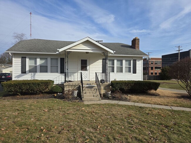 2 Bedroom 1.5 Bath Single Family Home - Up... - 2 Bedroom 1.5 Bath Single Family Home - Up...