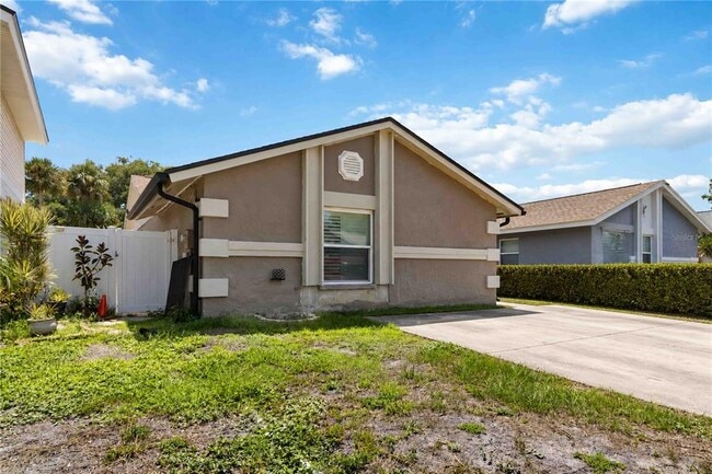 Photo - 10327 Parkcrest Dr