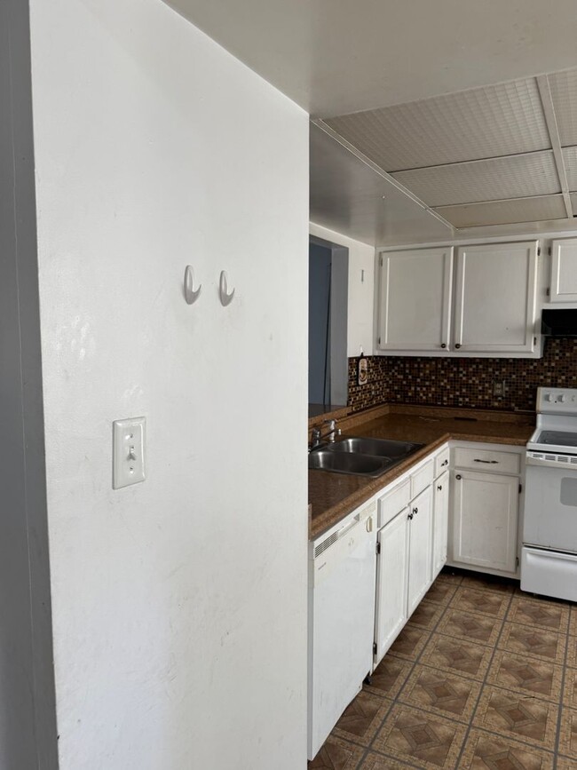 Photo - 3775 Chimney Creek Dr