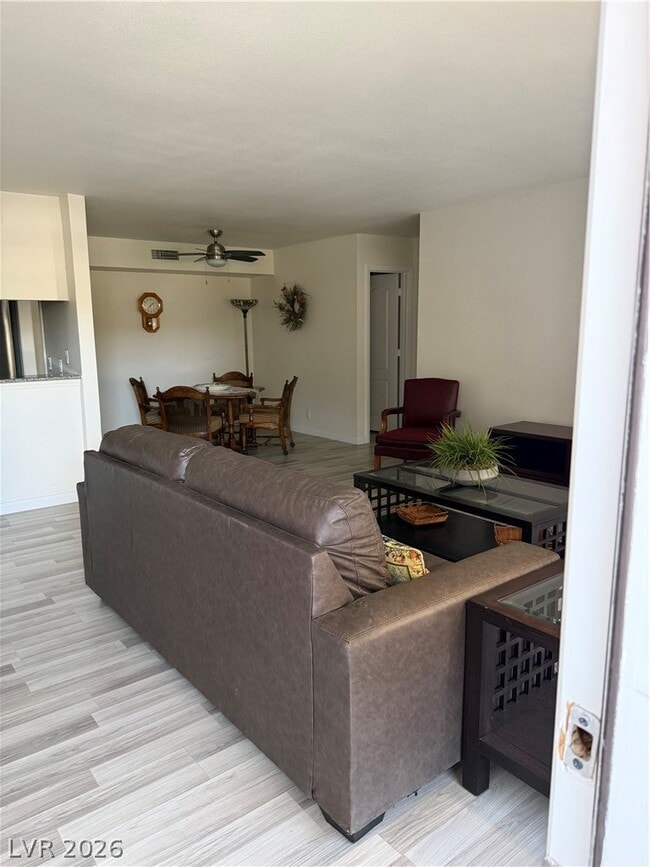 Photo - 2845 Loveland Dr Unit 3615