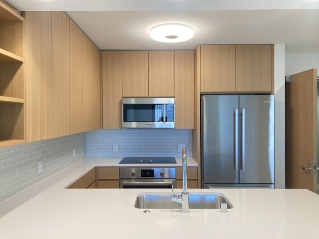 Photo - 1705 One St