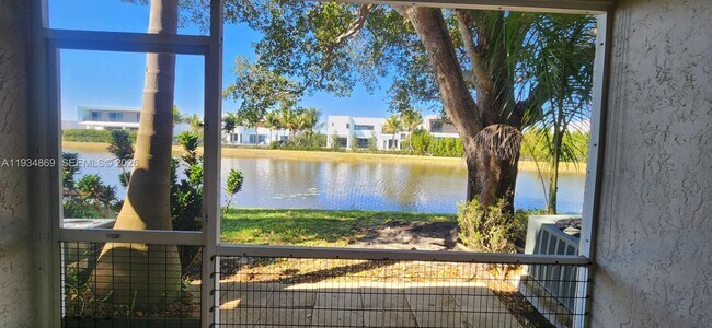 Photo - 211 Mallory Ct