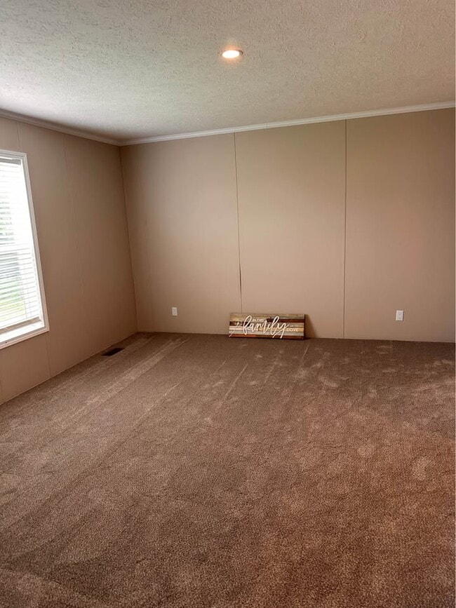 Photo - 330 Mosswood Ln