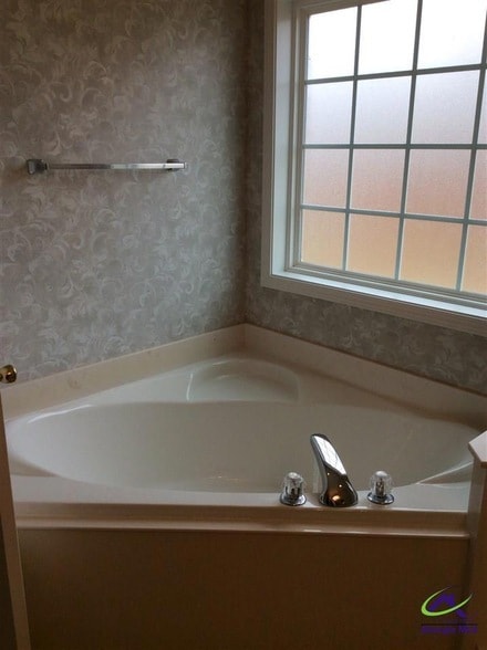 Photo - 218 Carrington Ln