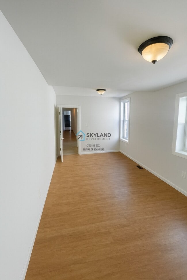 Photo - 1533 N Redfield St