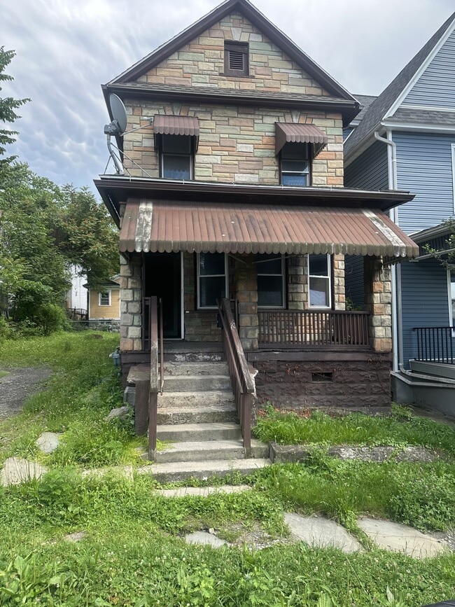 Building Photo - 510 Harrison Ave Rental