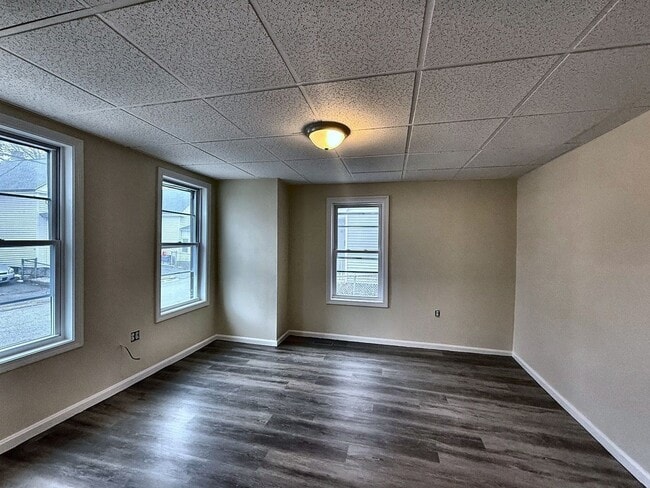 Building Photo - 30 Stanley St