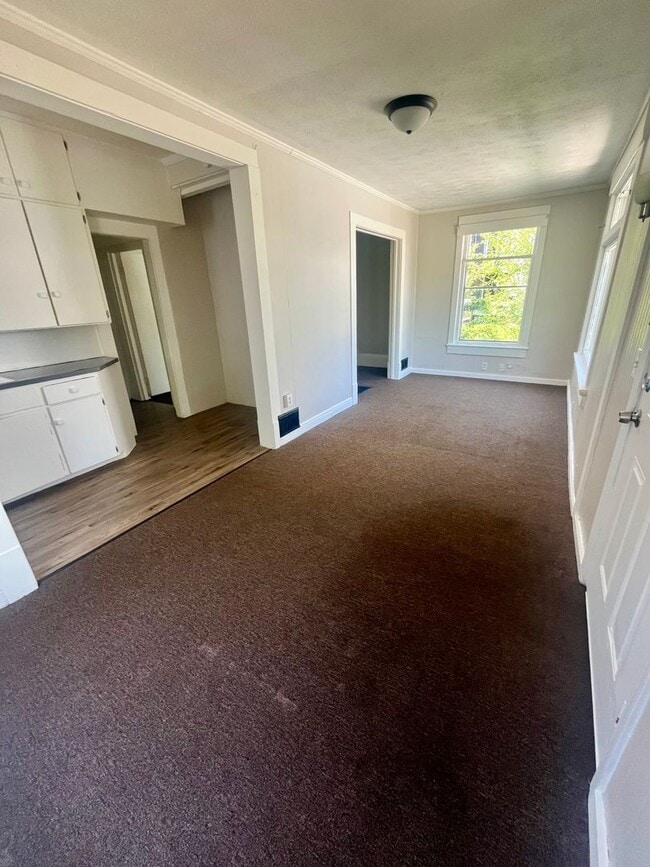 Building Photo - 808 7th St NW Unit 808 7th St NW,  A