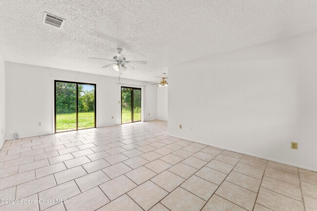 Photo - 920 San Filippo Dr SE