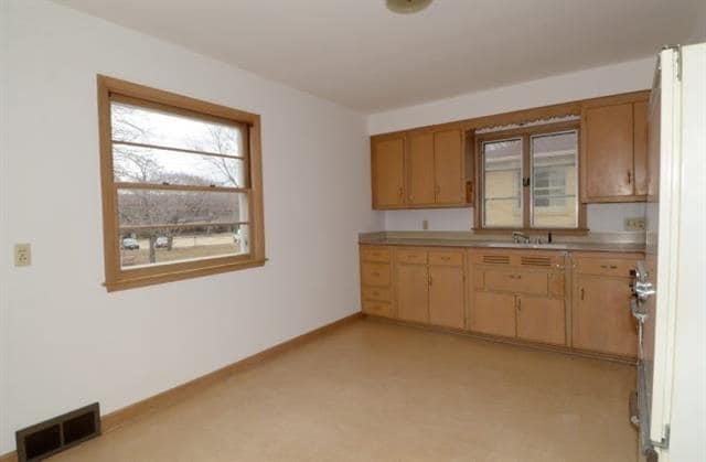 Photo - 529 W Olin Ave
