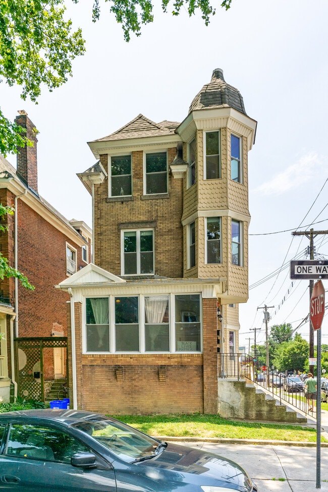 Photo - 800 S St Bernard St Unit 3