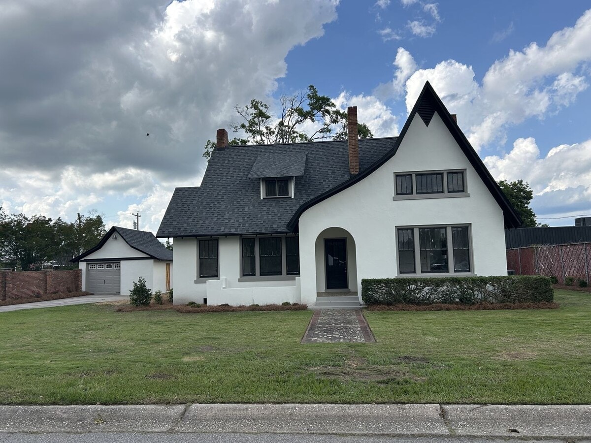 3-Bedroom 2-Bath Home - 3-Bedroom 2-Bath Home
