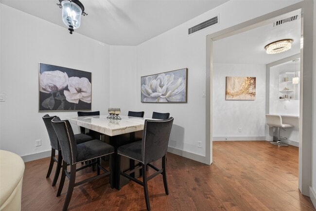 6000 Sugar Hill Dr Unit 17
