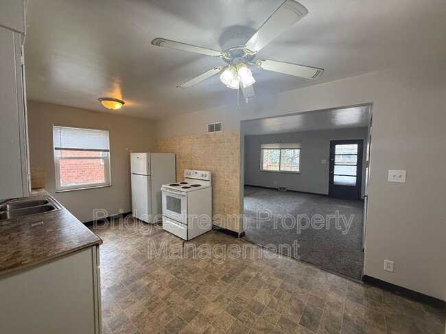 Photo - 211 N Cherrywood Ave