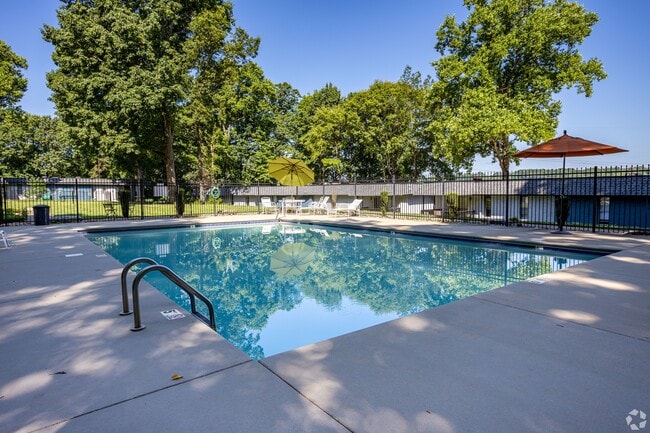 Swimming Pool with Sundeck