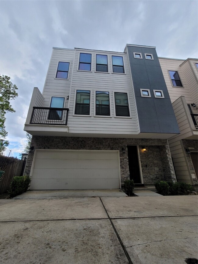 Photo - 1413 Holly St