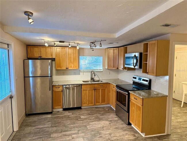 Photo - 7601 32nd Ave N