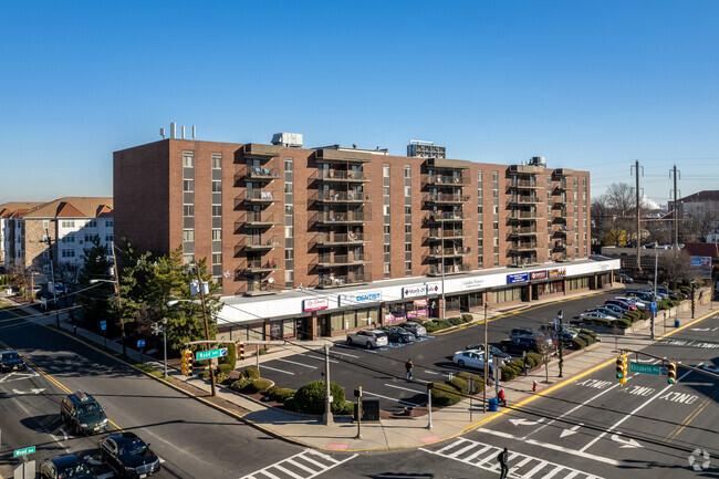Photo - Linden Tower Condominiums