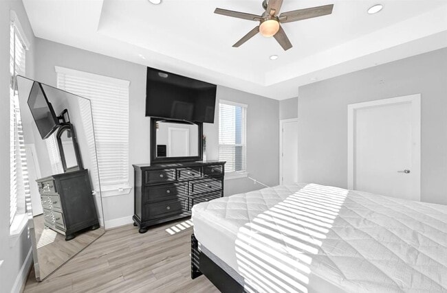 Photo - 4215 Hardy St