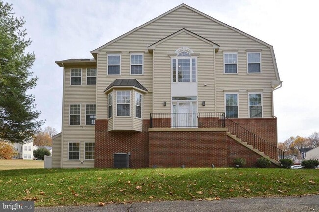 Building Photo - 2023 Whistling Duck Dr