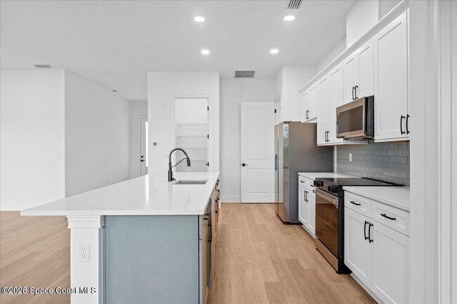 Photo - 447 Hancock St