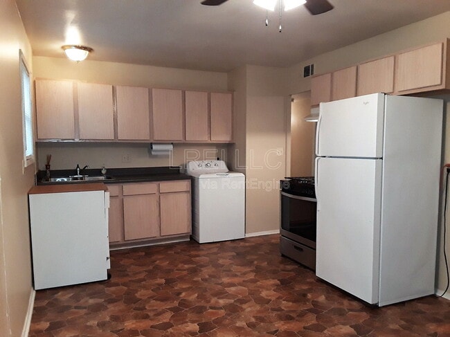 Photo - 8602 Gary Wy