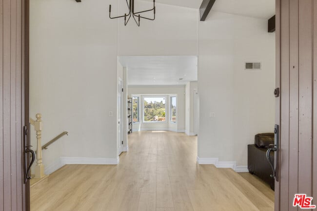 Photo - 3970 Ellenita Ave