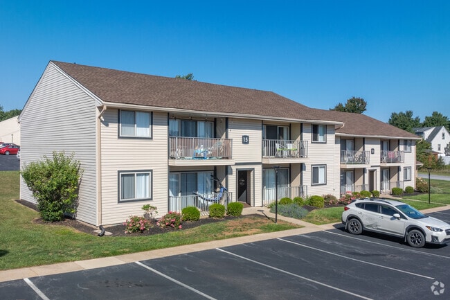 Rolling Hills Apartments