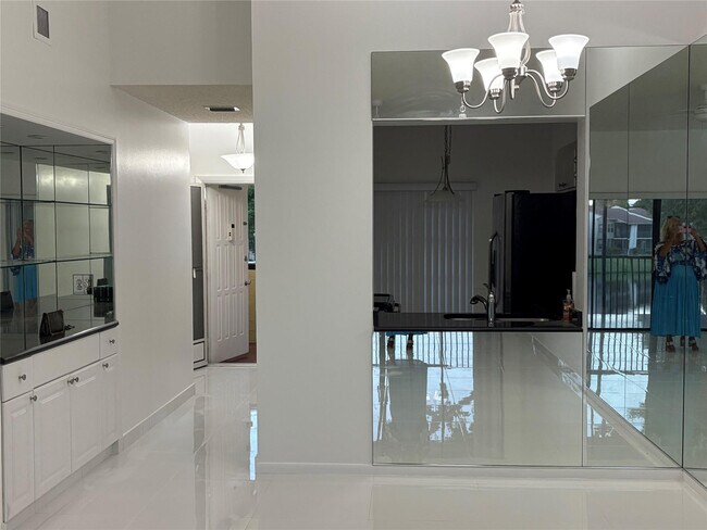 Photo - 2035 SW 15th St Unit 190