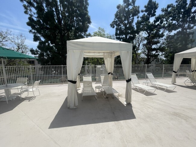Photo - 100 S Doheny Dr Unidad 100 South Doheny  313