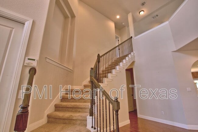 Photo - 1703 Elkins Ln