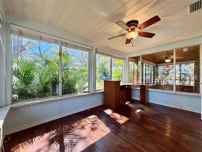 Photo - 3025 50th St S