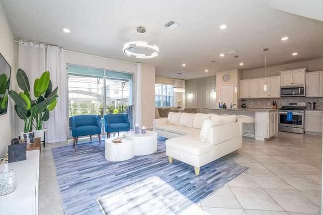 Building Photo - 7392 Oakmoss Loop
