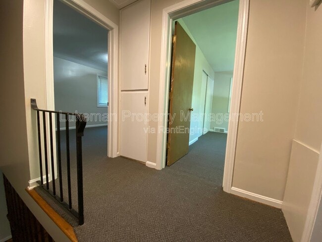 Photo - 2511 Portage Street