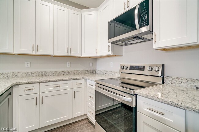 Photo - 809 Agnes Ave