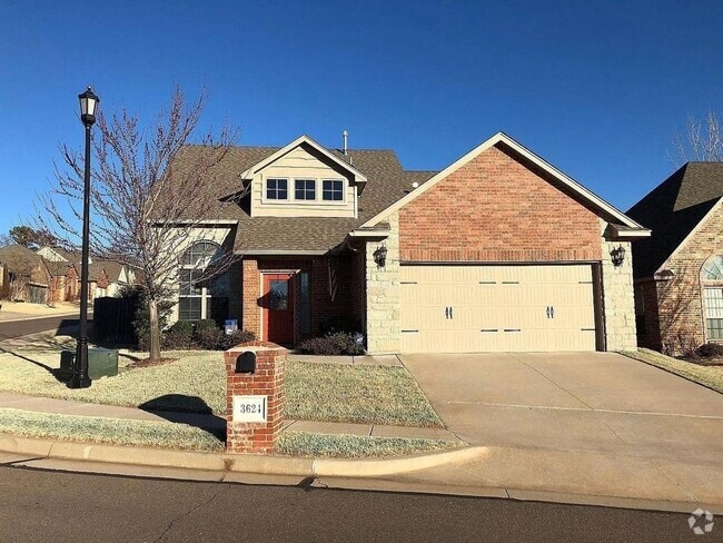 Building Photo - 3624 Oakridge Cir Rental