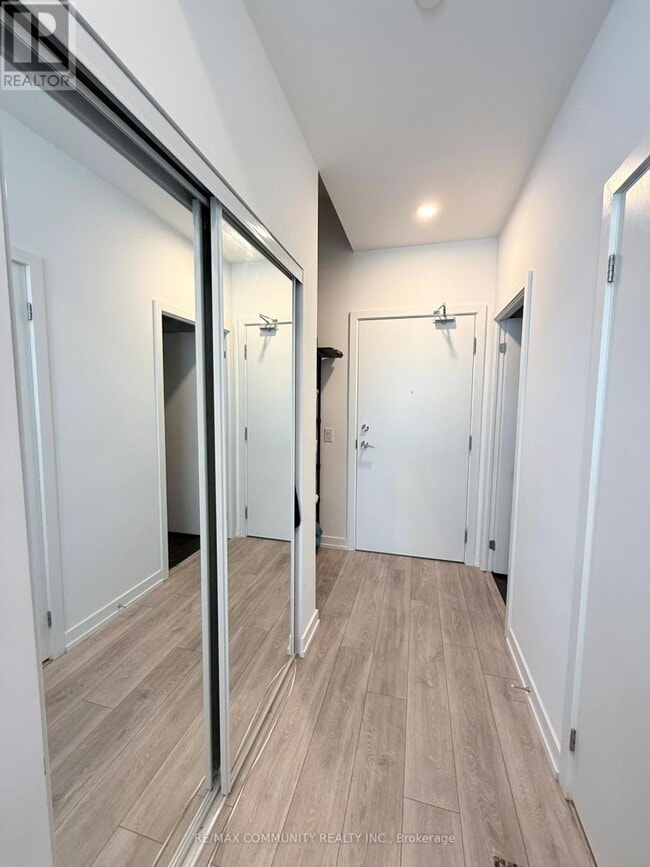 Photo - 1100 Sheppard Ave W Unité 122