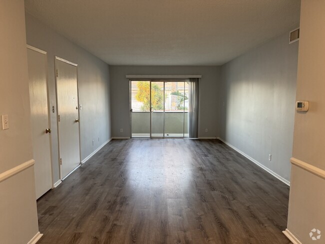 Living room with balcony - 2013-2015 S Corning St Rental