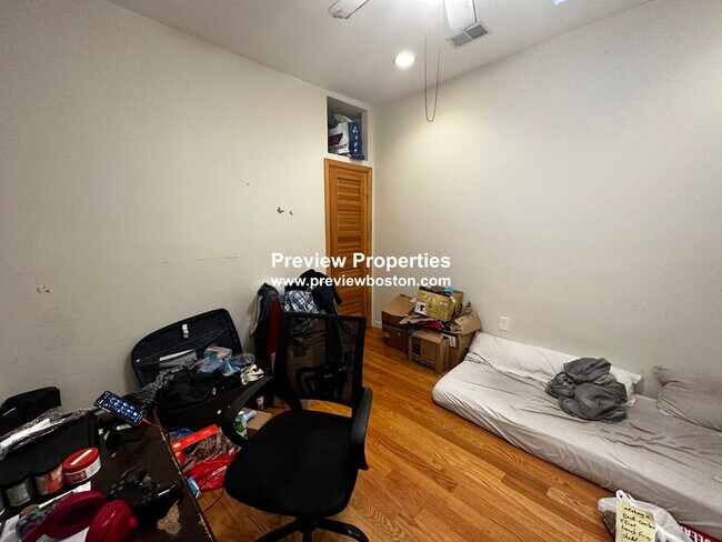Photo - 10 Moreland St Unit 2P