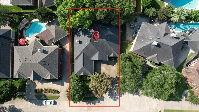 Photo - 14215 Scarborough Fair St