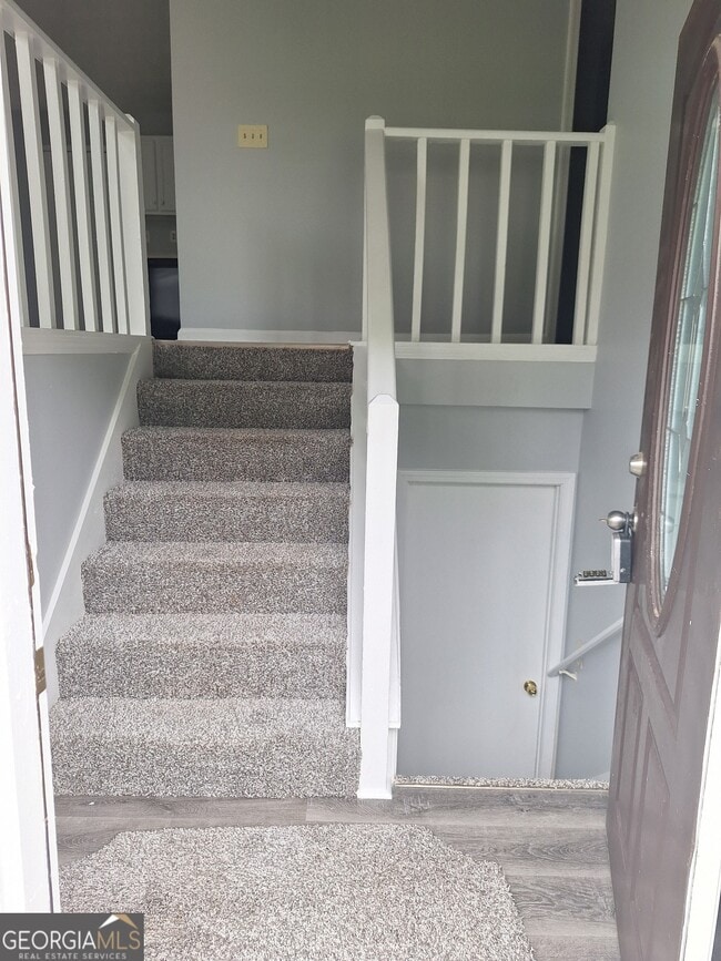 Photo - 2555 Winding Creek Dr