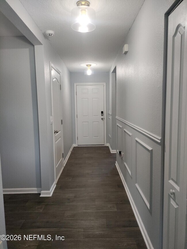 Photo - 4260 Hemlock St