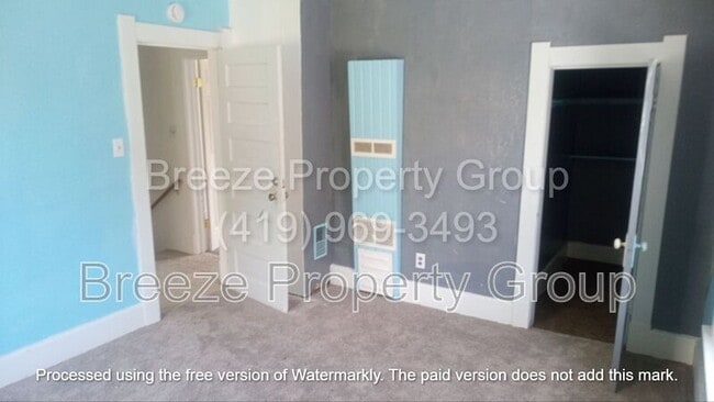 Photo - 291 E Broadway St