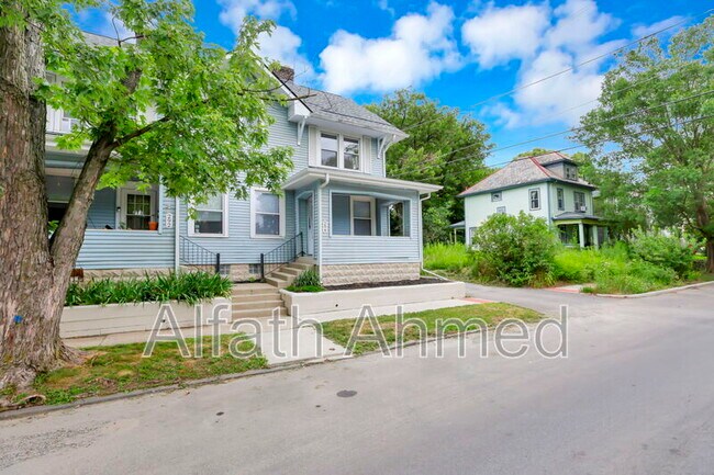 Photo - 294 Wyandotte Ave