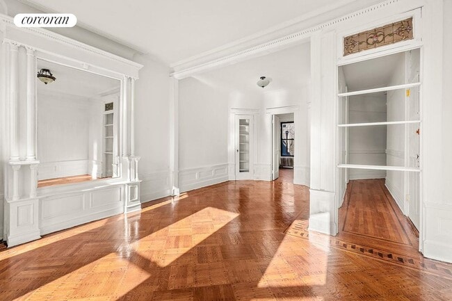 Photo - 1291 Dean St